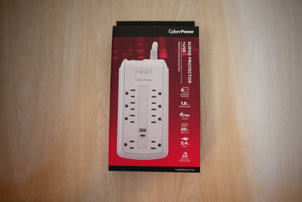 Cyber Power 防突波多孔延長線