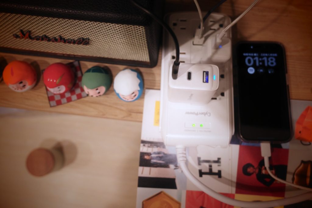 Cyber Power 防突波多孔延長線